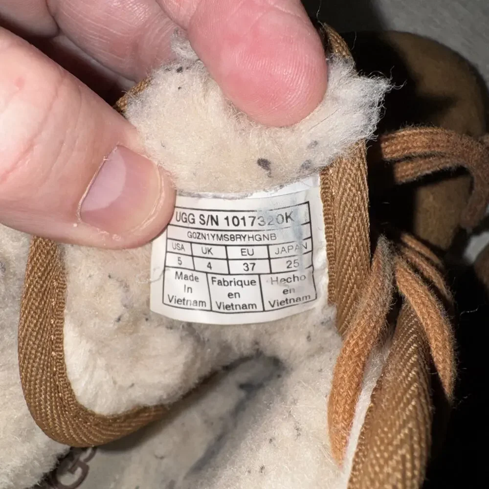 UGG Kids Neumel Ii Boots | Chestnut | 1017320K-CHE | Authentic Sz 5 EUC